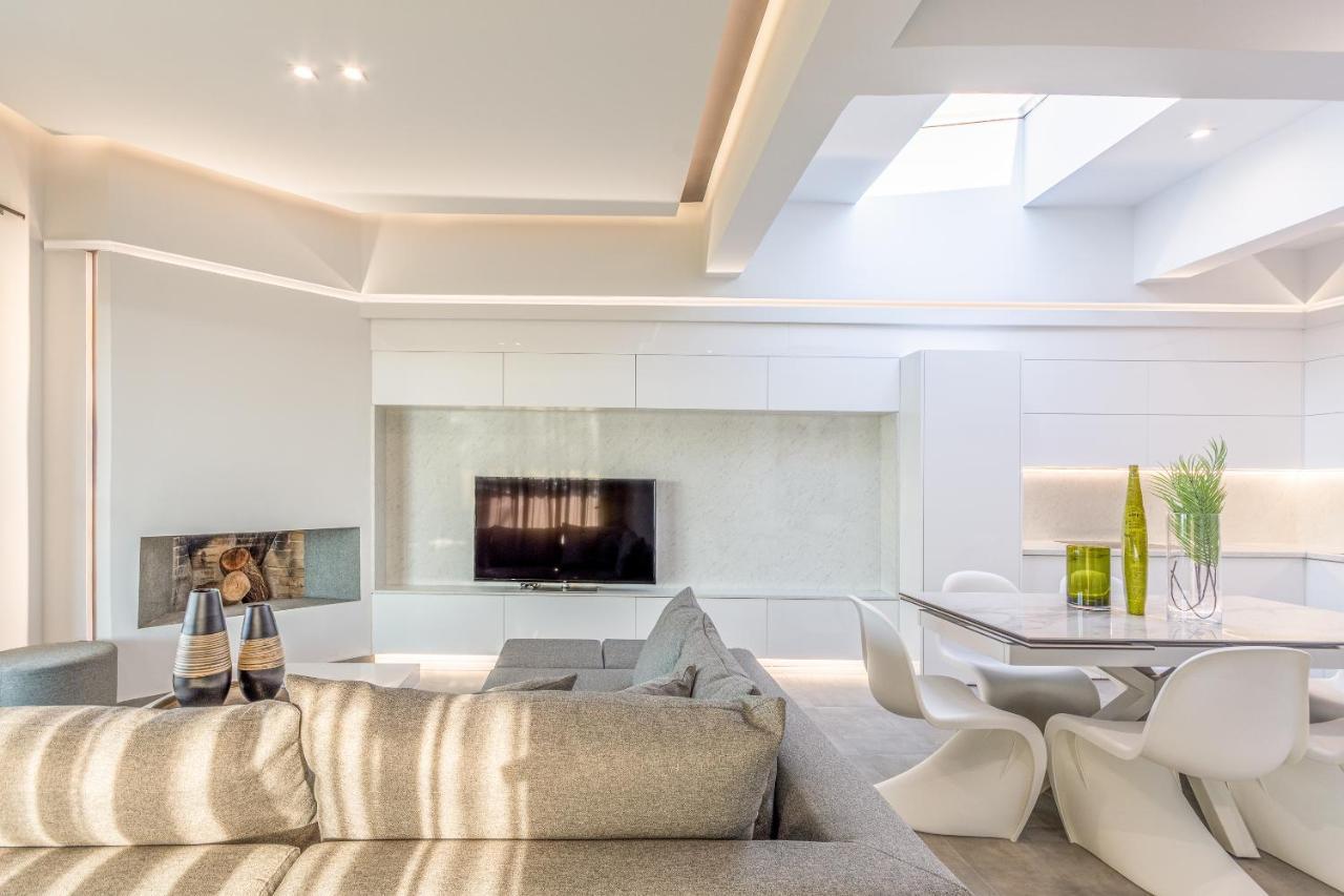 Queen'S Gem Luxury Villa - Heated Jacuzzi & Pool แอร์ซอนิสซอส ภายนอก รูปภาพ