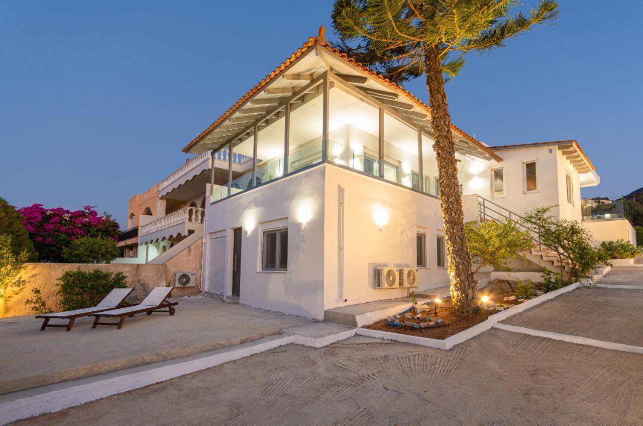 Queen'S Gem Luxury Villa - Heated Jacuzzi & Pool แอร์ซอนิสซอส ภายนอก รูปภาพ