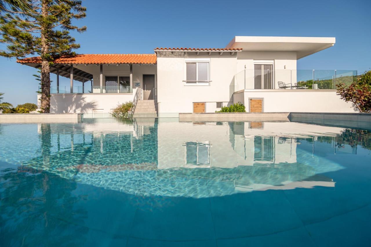 Queen'S Gem Luxury Villa - Heated Jacuzzi & Pool แอร์ซอนิสซอส ภายนอก รูปภาพ