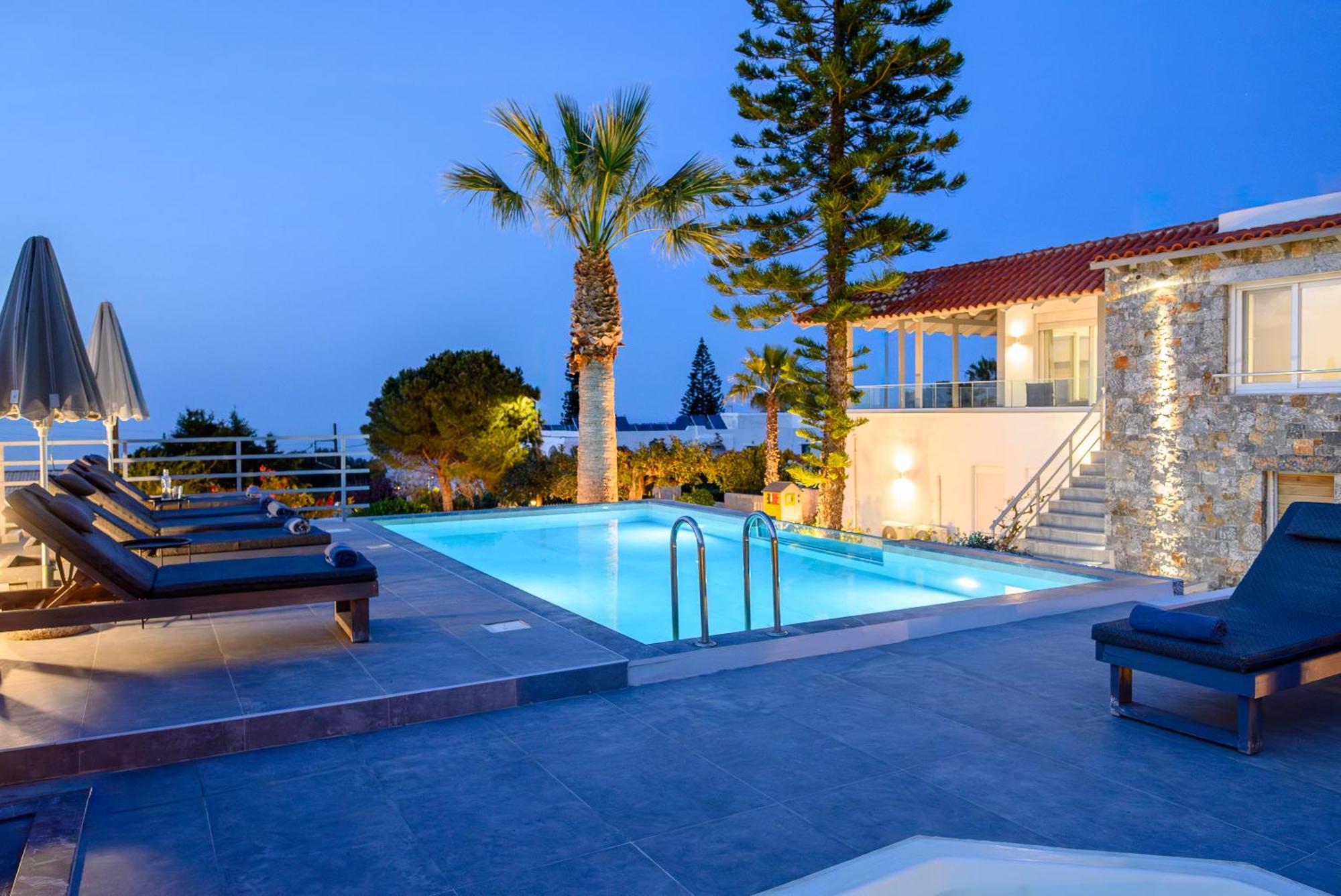 Queen'S Gem Luxury Villa - Heated Jacuzzi & Pool แอร์ซอนิสซอส ภายนอก รูปภาพ