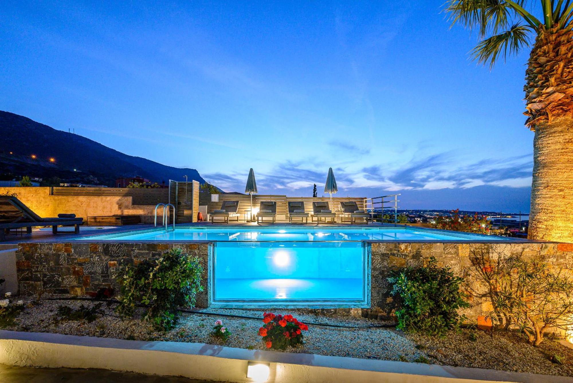 Queen'S Gem Luxury Villa - Heated Jacuzzi & Pool แอร์ซอนิสซอส ภายนอก รูปภาพ